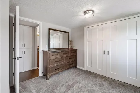 5533 Golfview Lane N Oakdale MN 55128