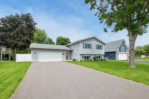 5533 Golfview Lane N Oakdale MN 55128