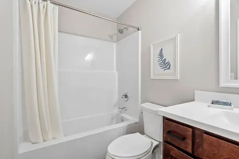 2333 17th Avenue E North Saint Paul MN 55109