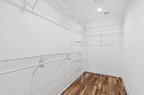 2327 17th Avenue E North Saint Paul MN 55109