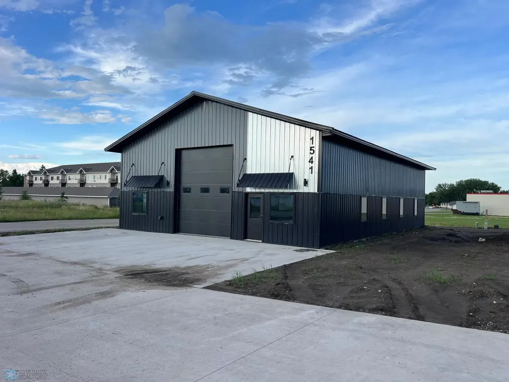 1541 Hartford Street Hawley MN 56549