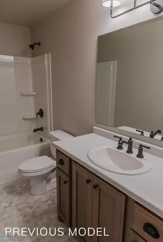 3624 Decorah Way Fargo ND 58104