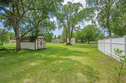 12216 Oakview Avenue SE Becker MN 55308