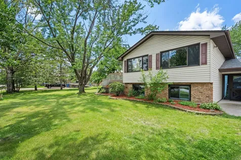 12216 Oakview Avenue SE Becker MN 55308