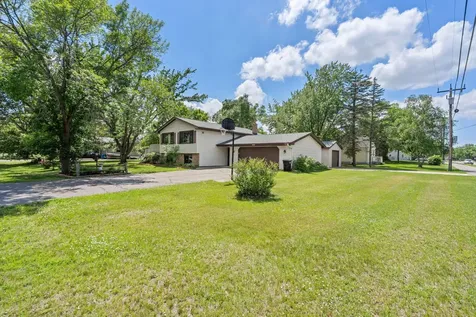 12216 Oakview Avenue SE Becker MN 55308