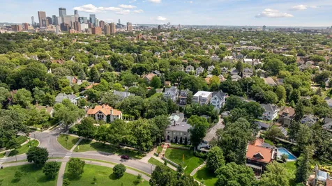 2225 E Lake Of The Isles Parkway Minneapolis MN 55405
