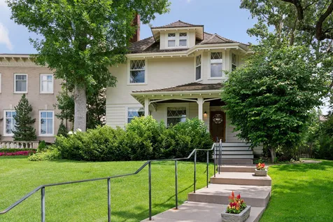 2225 E Lake Of The Isles Parkway Minneapolis MN 55405