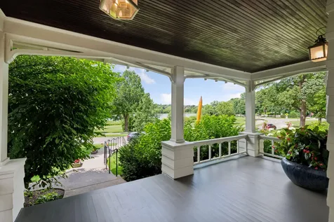 2225 E Lake Of The Isles Parkway Minneapolis MN 55405