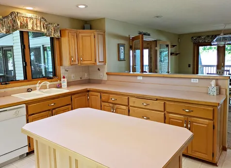 11274 Hoyer Avenue NW Annandale MN 55302