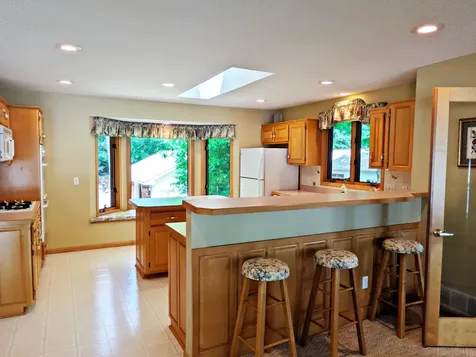 11274 Hoyer Avenue NW Annandale MN 55302
