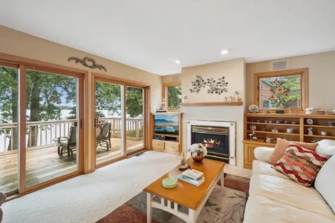 11274 Hoyer Avenue NW Annandale MN 55302