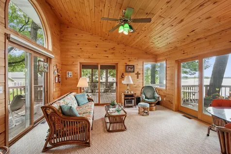 11274 Hoyer Avenue NW Annandale MN 55302