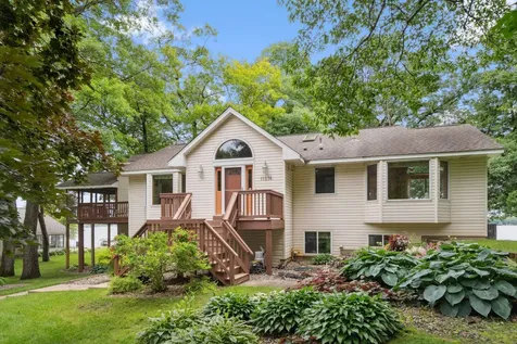 11274 Hoyer Avenue NW Annandale MN 55302