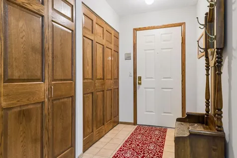 7635 Edinborough Way Edina MN 55435
