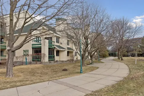 7635 Edinborough Way Edina MN 55435