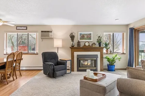7635 Edinborough Way Edina MN 55435