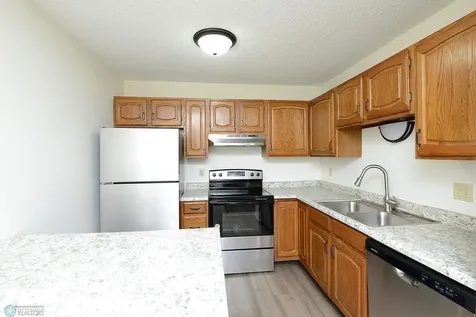 3217 15th Avenue S Fargo ND 58103