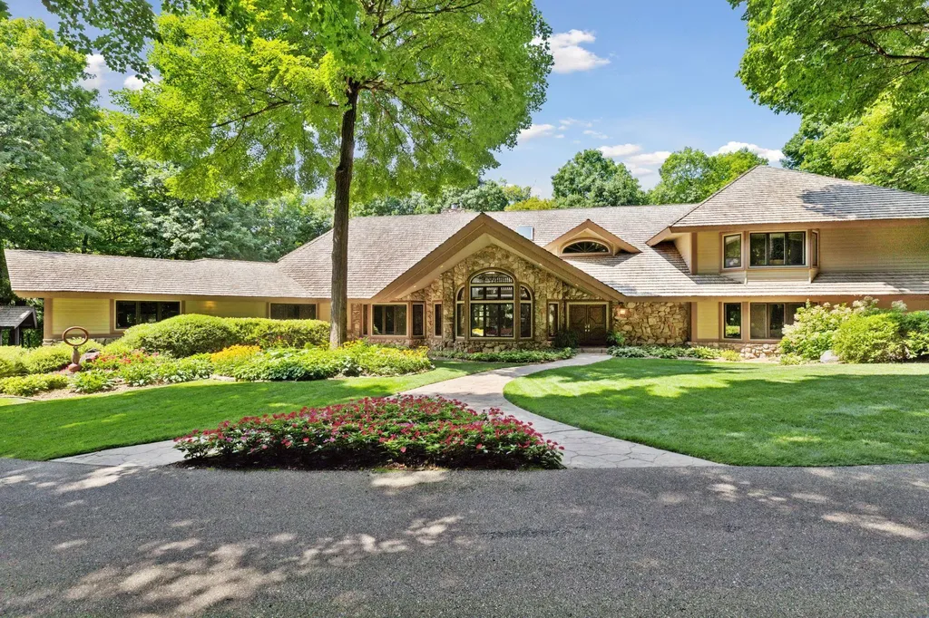 1420 Tamarack Drive Medina MN 55356