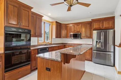 560 Lakeside Bay Drive S Bayport MN 55003