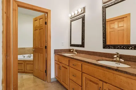 560 Lakeside Bay Drive S Bayport MN 55003