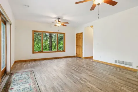 560 Lakeside Bay Drive S Bayport MN 55003