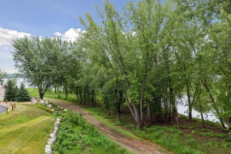 560 Lakeside Bay Drive S Bayport MN 55003