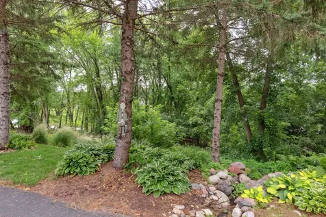 560 Lakeside Bay Drive S Bayport MN 55003