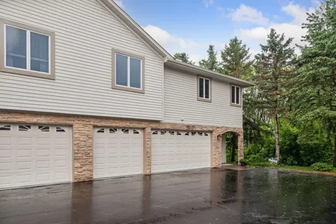 560 Lakeside Bay Drive S Bayport MN 55003