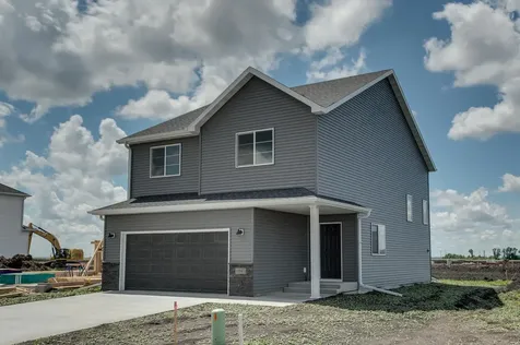 6847 Belding Drive S Fargo ND 58104