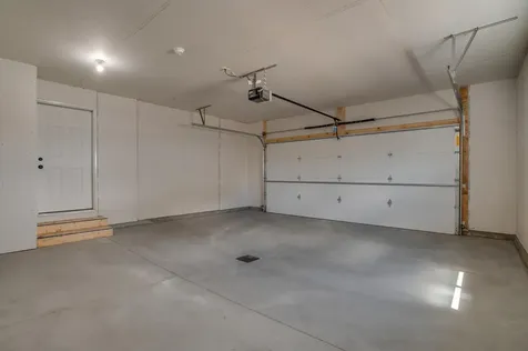 6847 Belding Drive S Fargo ND 58104
