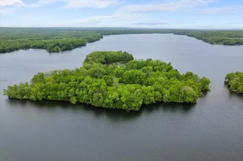X Garbutt Island Birchwood WI 54817