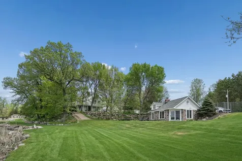 5461 Quimby Avenue NW Annandale MN 55302