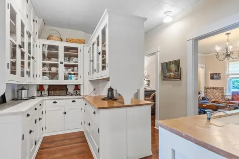 3307 N Nokomis NE Alexandria MN 56308