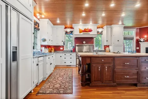 3307 N Nokomis NE Alexandria MN 56308