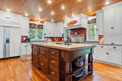 3307 N Nokomis NE Alexandria MN 56308