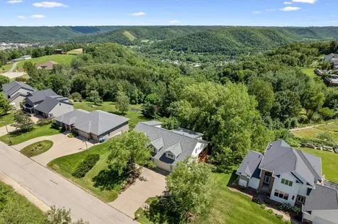 271 E Garvin Heights Road Winona MN 55987