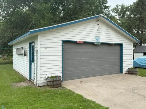 209 Lincoln Avenue NE Twin Valley MN 56584