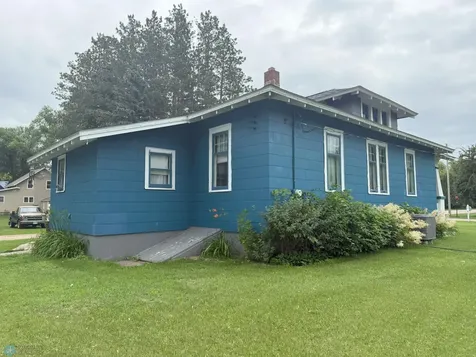 209 Lincoln Avenue NE Twin Valley MN 56584