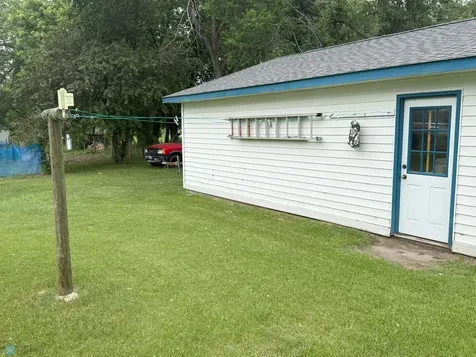 209 Lincoln Avenue NE Twin Valley MN 56584