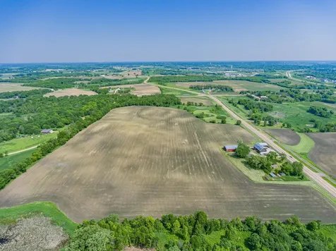 12120 Jonathan Carver Parkway Chaska MN 55318