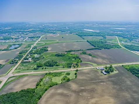 12120 Jonathan Carver Parkway Chaska MN 55318