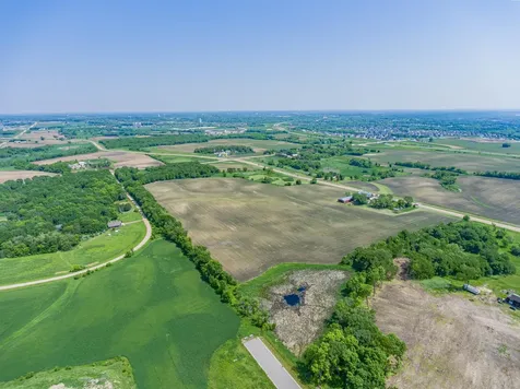 12120 Jonathan Carver Parkway Chaska MN 55318
