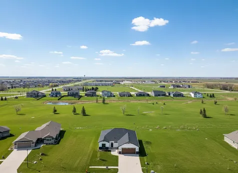215 Emma Court Mapleton ND 58059