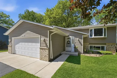 783 Bur Oak Court Vadnais Heights MN 55127
