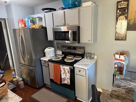 8208 Halifax Court N Brooklyn Park MN 55443