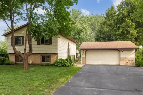 37 Ben Nevis Lane Waite Park MN 56387
