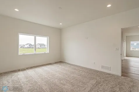 3187 66th Avenue S Fargo ND 58104