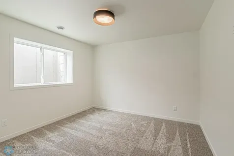 3187 66th Avenue S Fargo ND 58104
