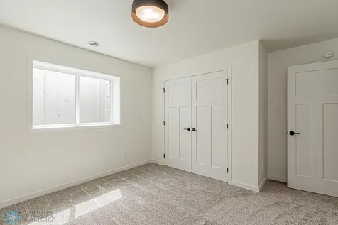 3187 66th Avenue S Fargo ND 58104