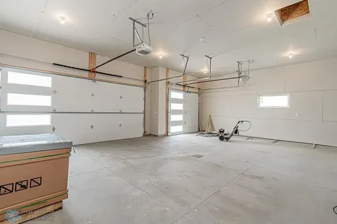 3187 66th Avenue S Fargo ND 58104